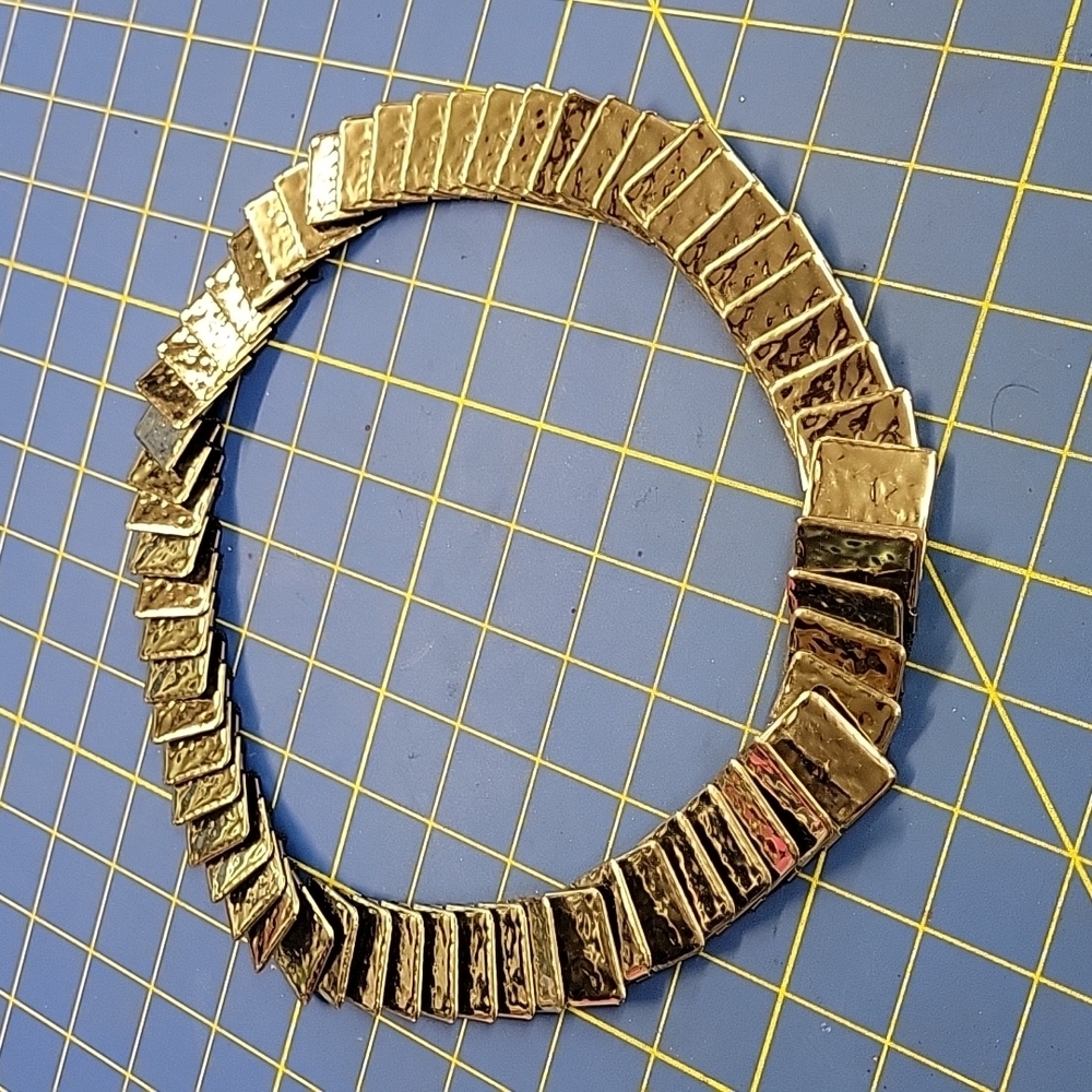 27" Elastic & Silver Metal Stretchy Belt